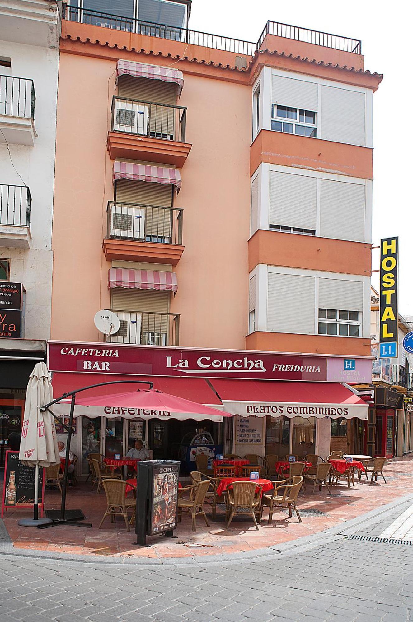 Hostal San Miguel By Croma Estepona Exterior photo